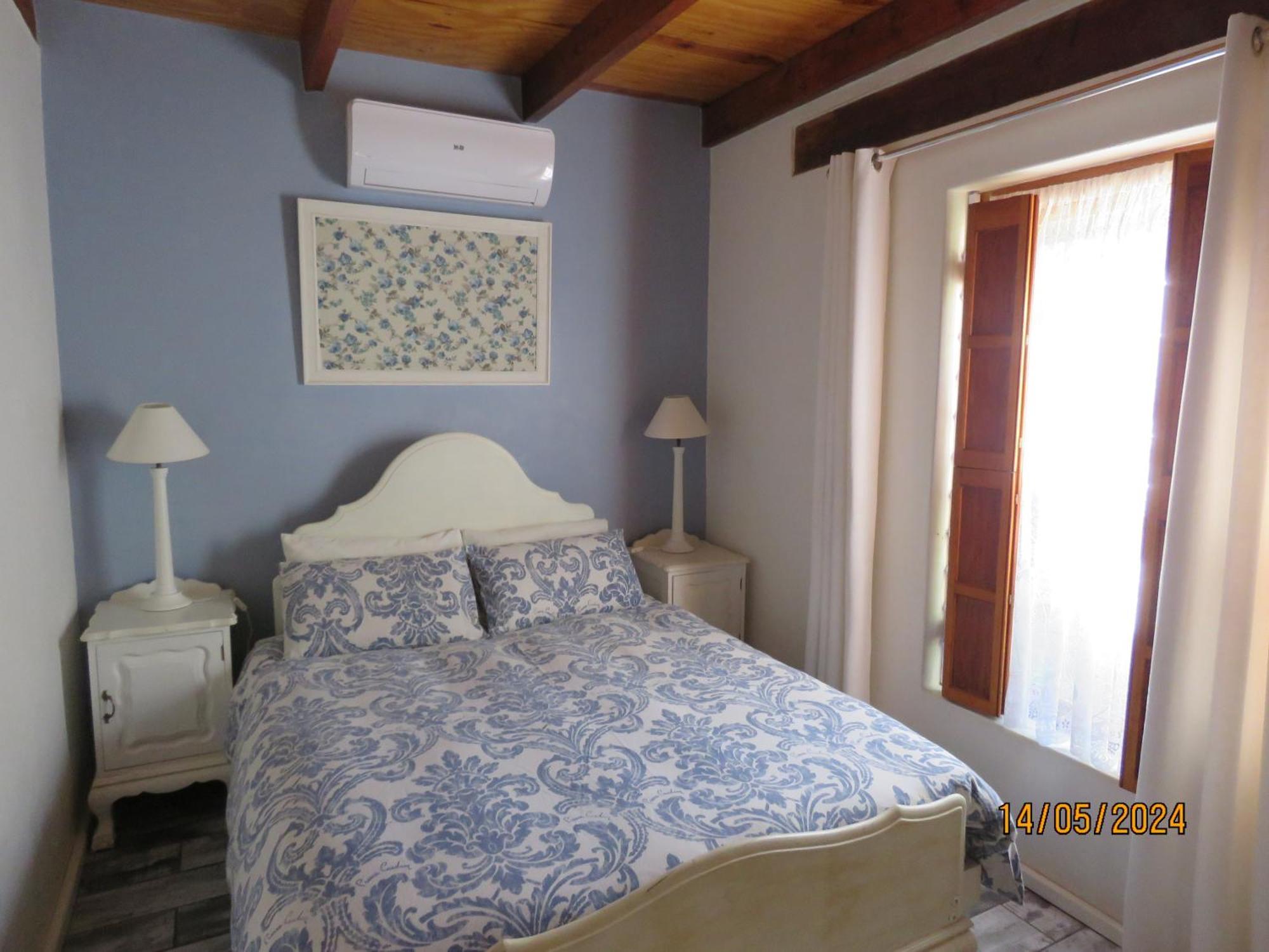 Town And Country Apartment Каледон Екстериор снимка